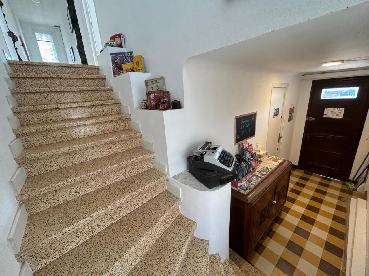 Appartement Les Voyages De Romane 纳博讷 外观 照片