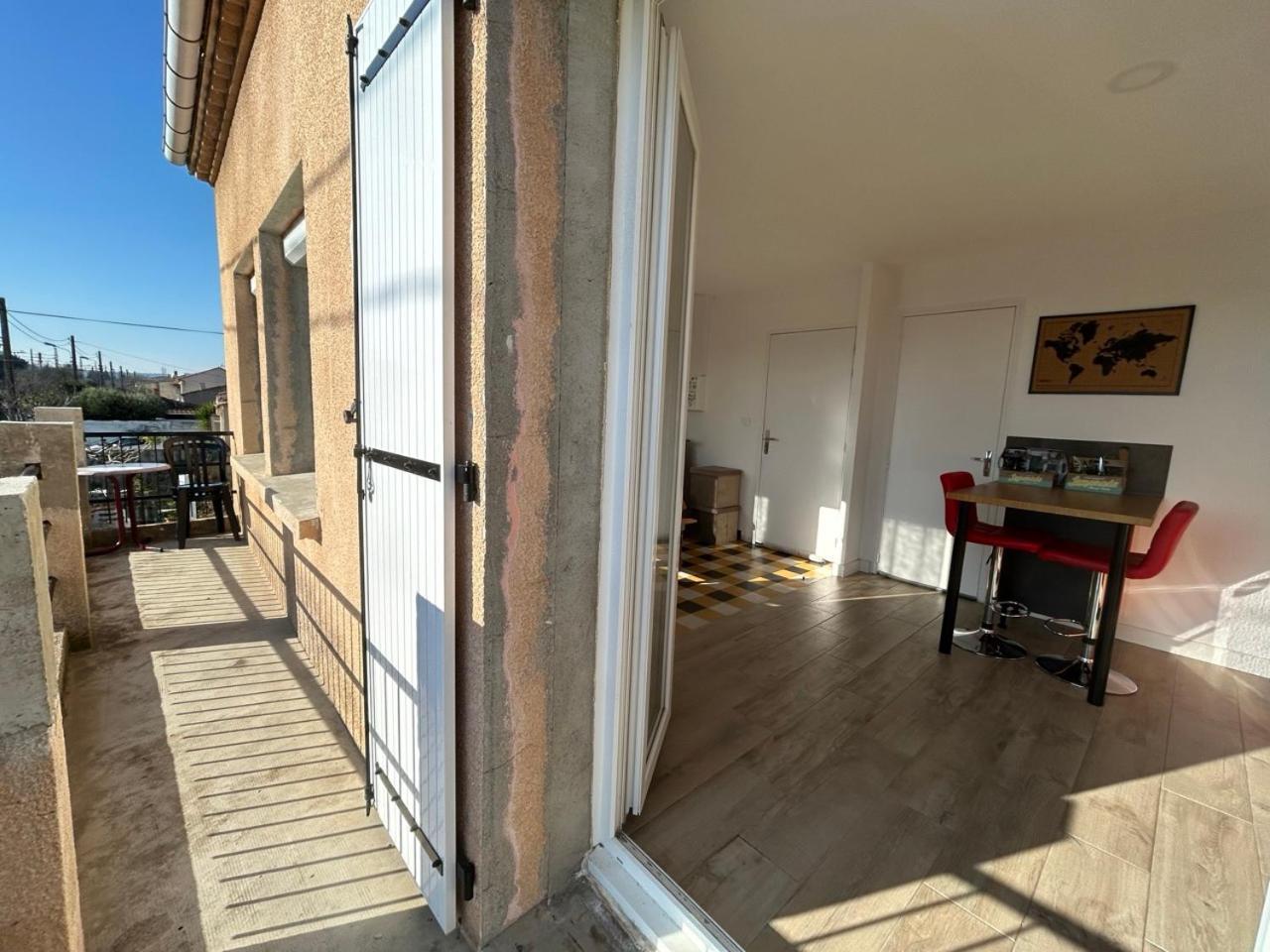 Appartement Les Voyages De Romane 纳博讷 外观 照片