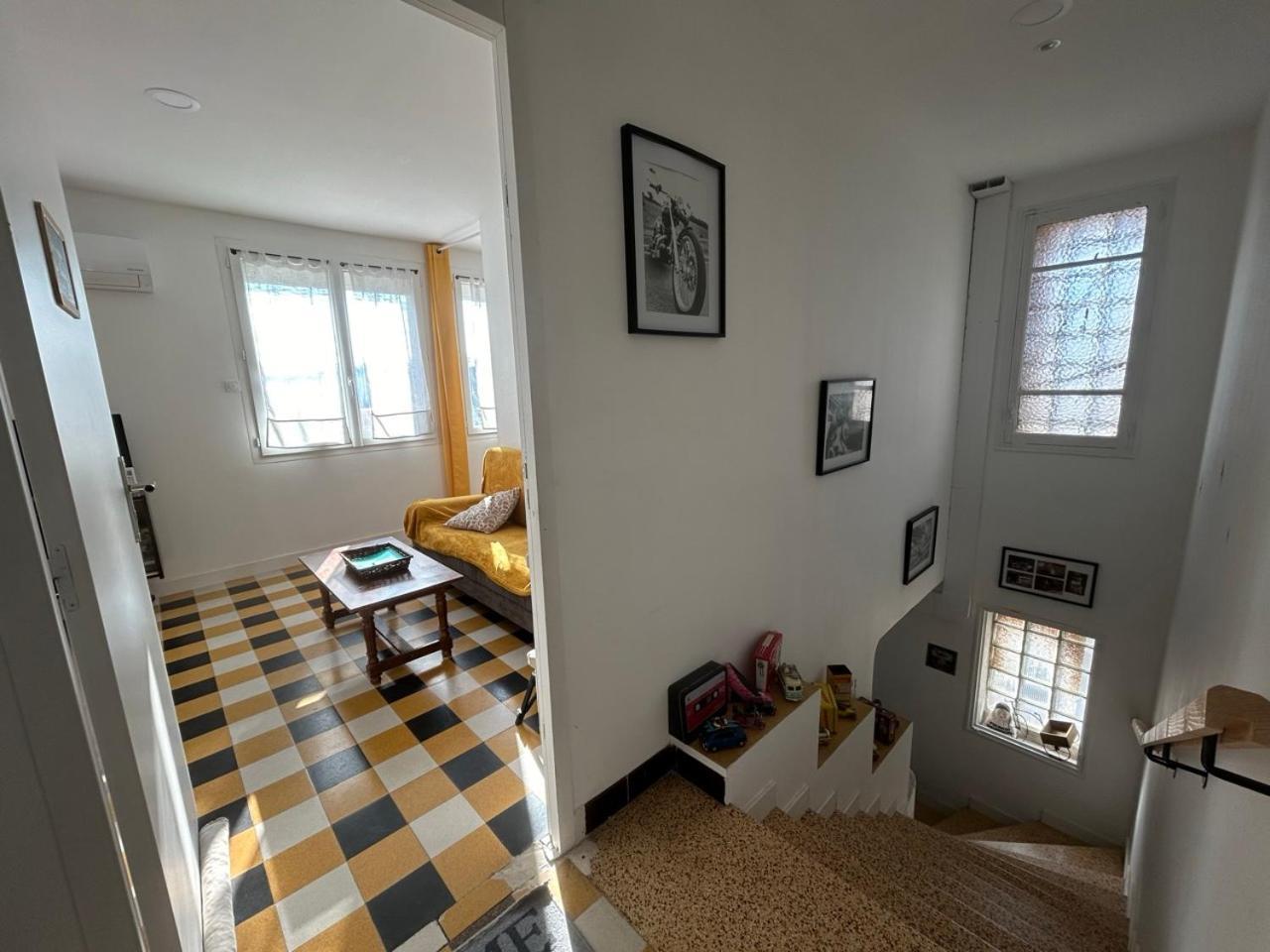 Appartement Les Voyages De Romane 纳博讷 外观 照片